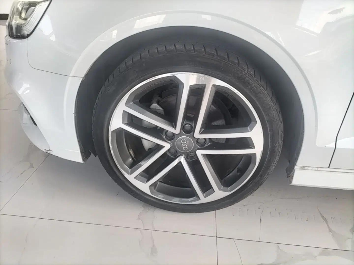 Audi A3 2019 Limousine 35 TFSI Sport Edition China V Emission Standard — миниатюра 10