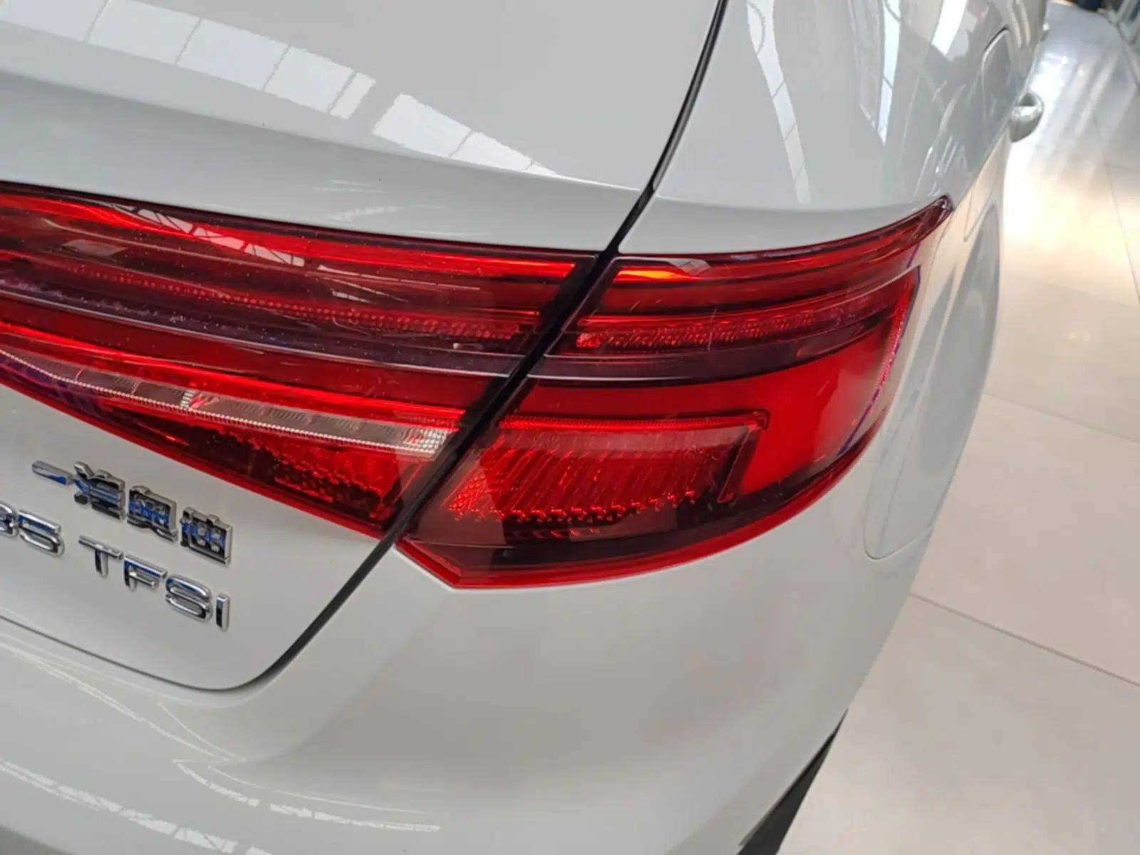 Audi A3 2019 Sportback 35 TFSI Ambition China VI — миниатюра 9