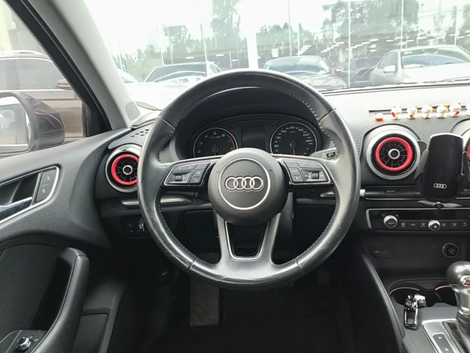 Audi A3 2019 Limousine 35 TFSI Style Edition China VI Emission Standard — миниатюра 13