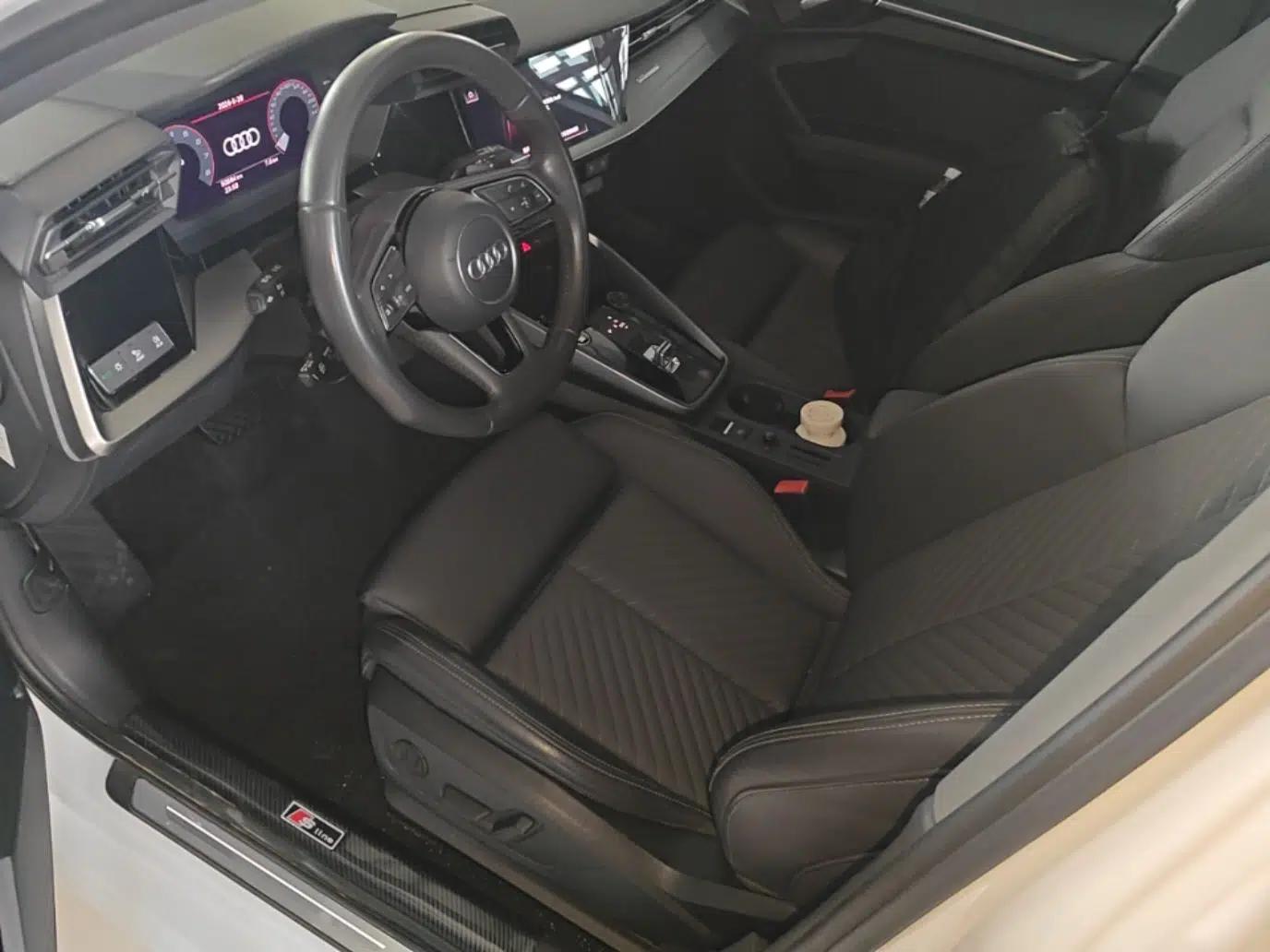 Audi A3 2021 Sportback 35 TFSI Stylish and Elegant Model — миниатюра 22