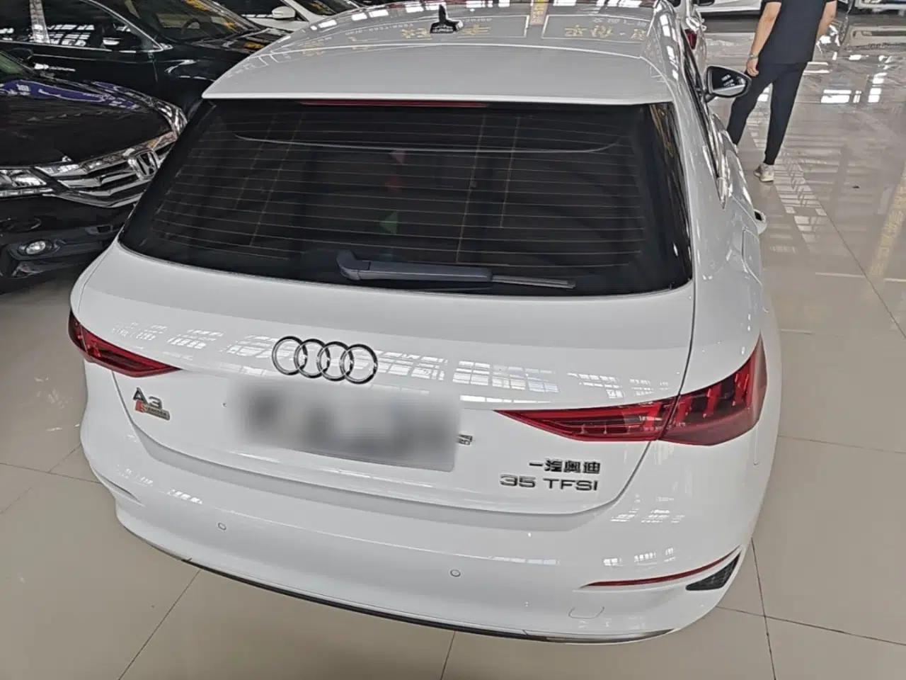 Audi A3 2021 Sportback 35 TFSI Stylish and Elegant Model — миниатюра 5