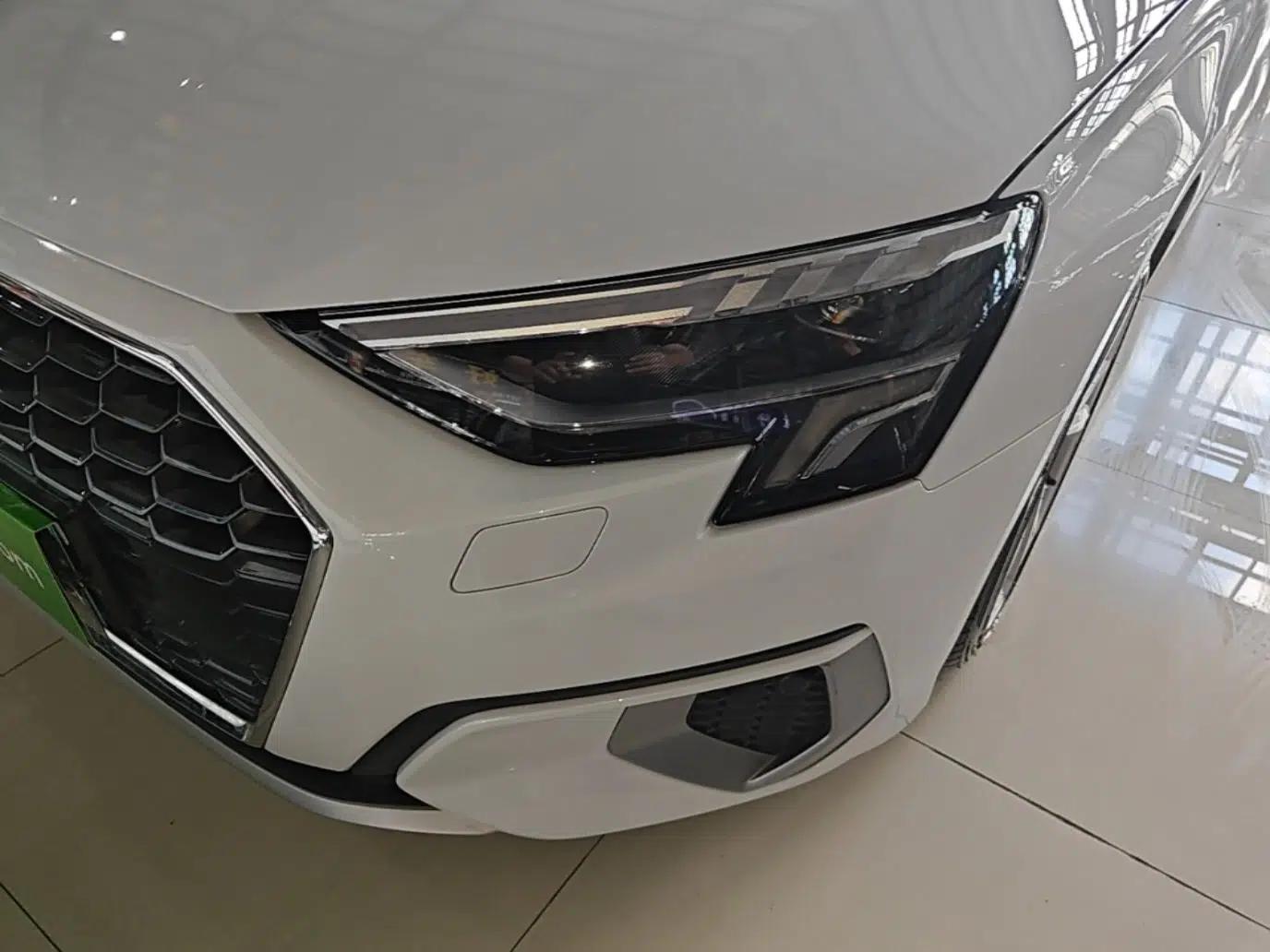Audi A3 2021 Sportback 35 TFSI Stylish and Elegant Model — миниатюра 8