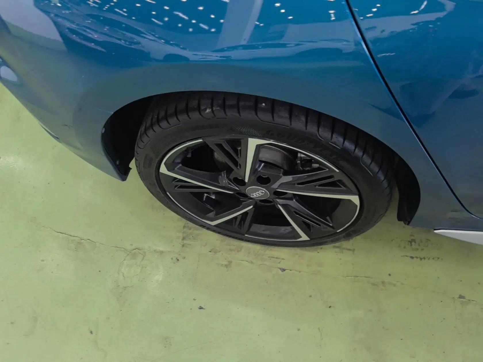 Audi A3 2021 Sportback 35 TFSI Fashionable Sports Model — миниатюра 11