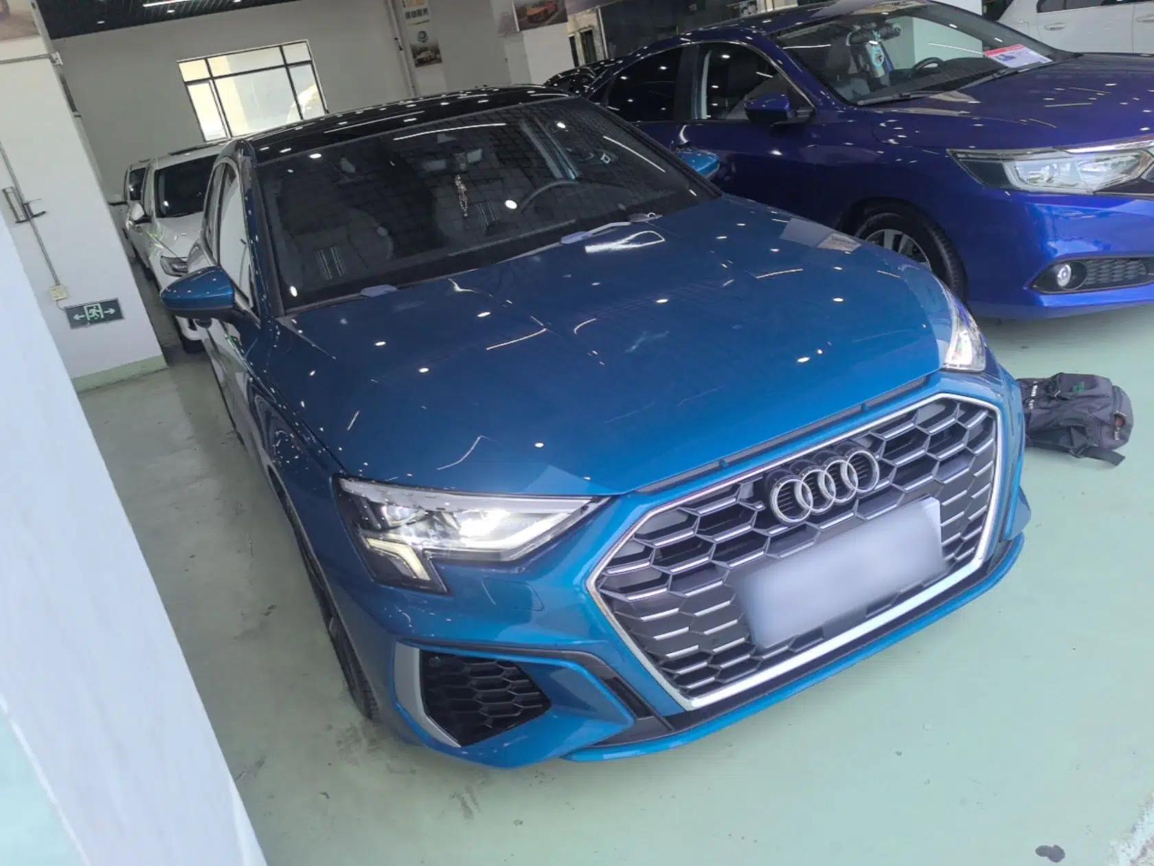 Audi A3 2021 Sportback 35 TFSI Fashionable Sports Model — миниатюра 3