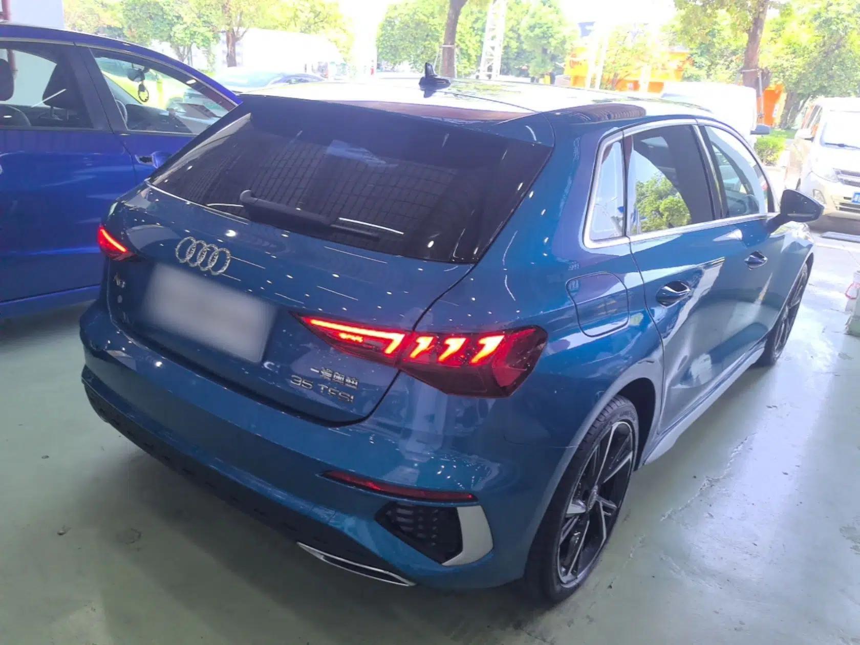 Audi A3 2021 Sportback 35 TFSI Fashionable Sports Model — миниатюра 6