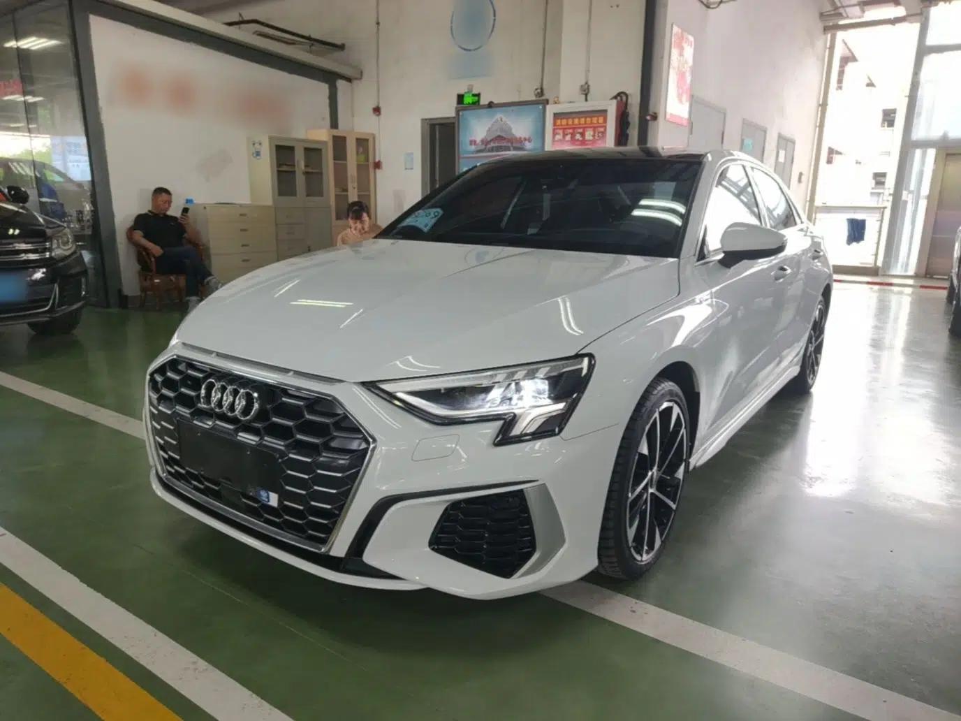 Audi A3 2023 A3L Limousine 35 TFSI Fashion Sport Model — миниатюра 1