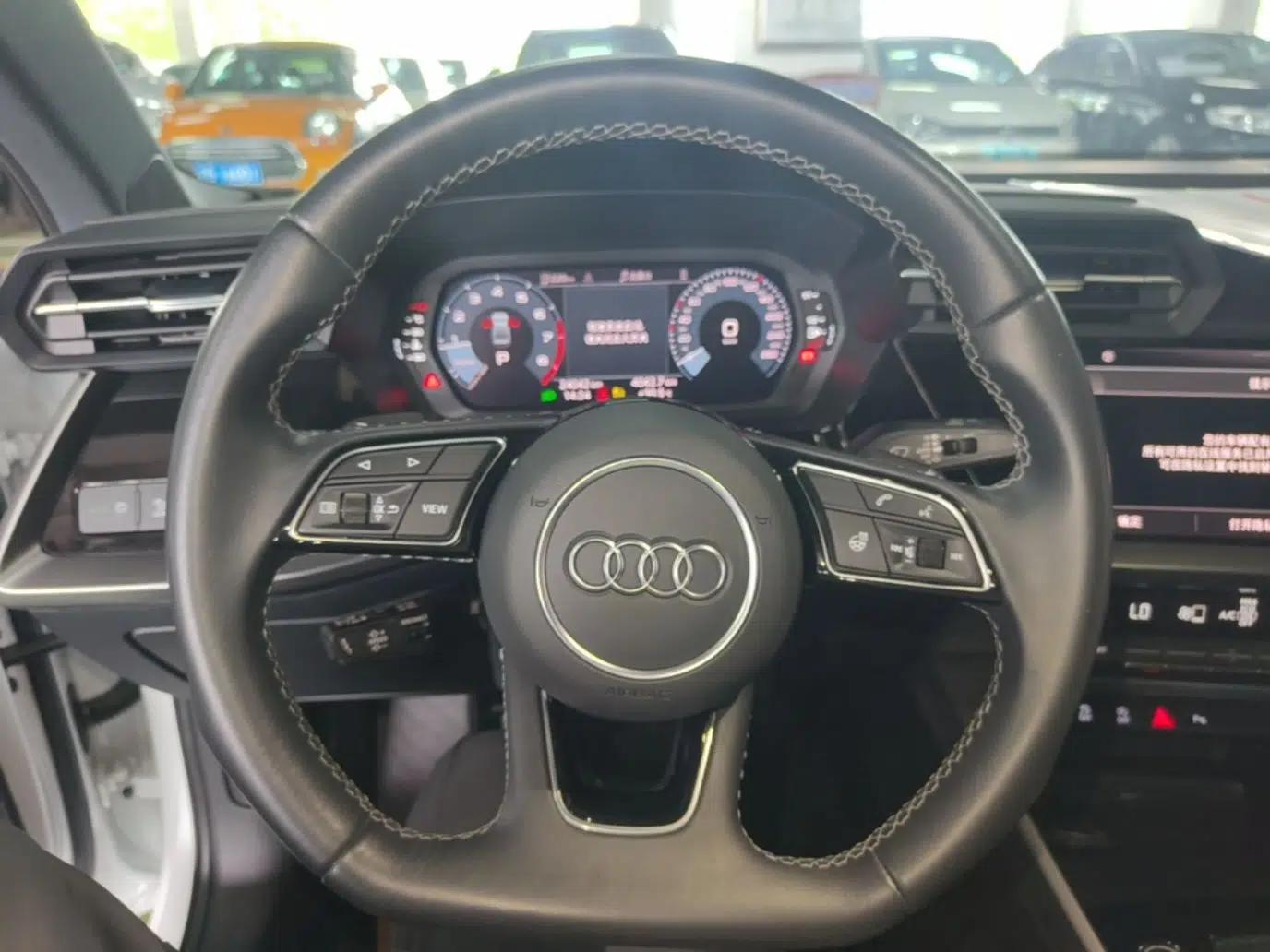 Audi A3 2023 A3L Limousine 35 TFSI Fashion Sport Model — миниатюра 13