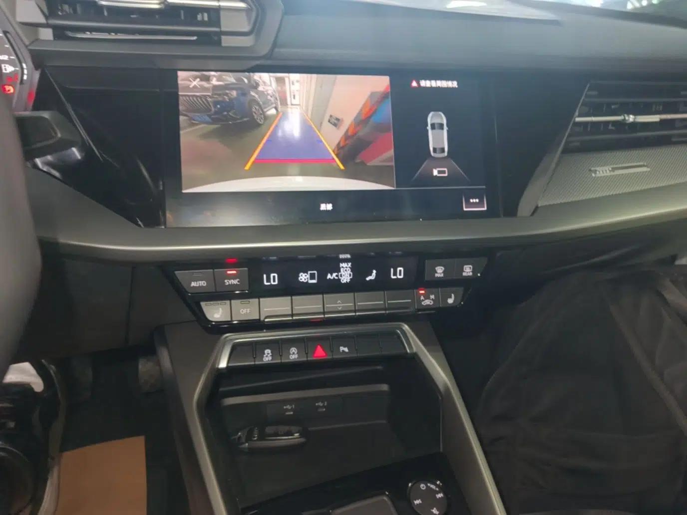 Audi A3 2023 A3L Limousine 35 TFSI Fashion Sport Model — миниатюра 15
