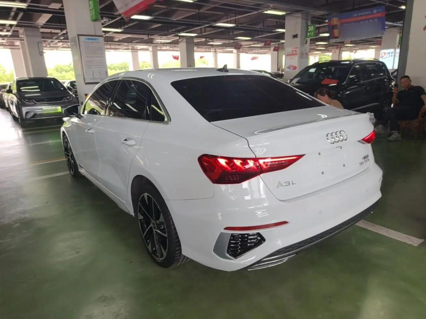 Audi A3 2023 A3L Limousine 35 TFSI Fashion Sport Model — миниатюра 4