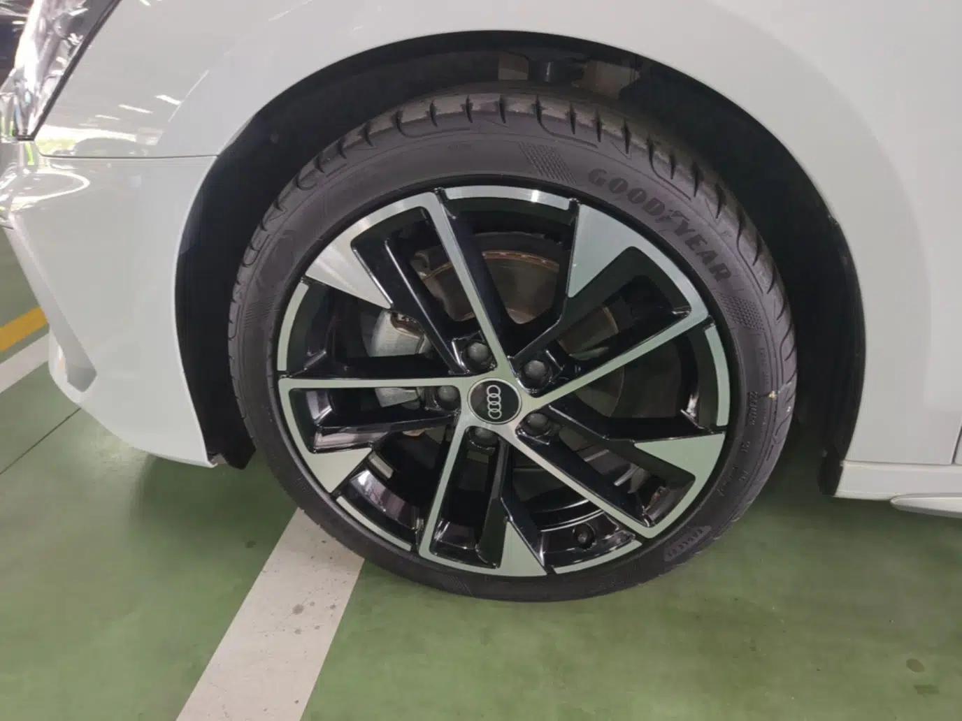 Audi A3 2023 A3L Limousine 35 TFSI Fashion Sport Model — миниатюра 10