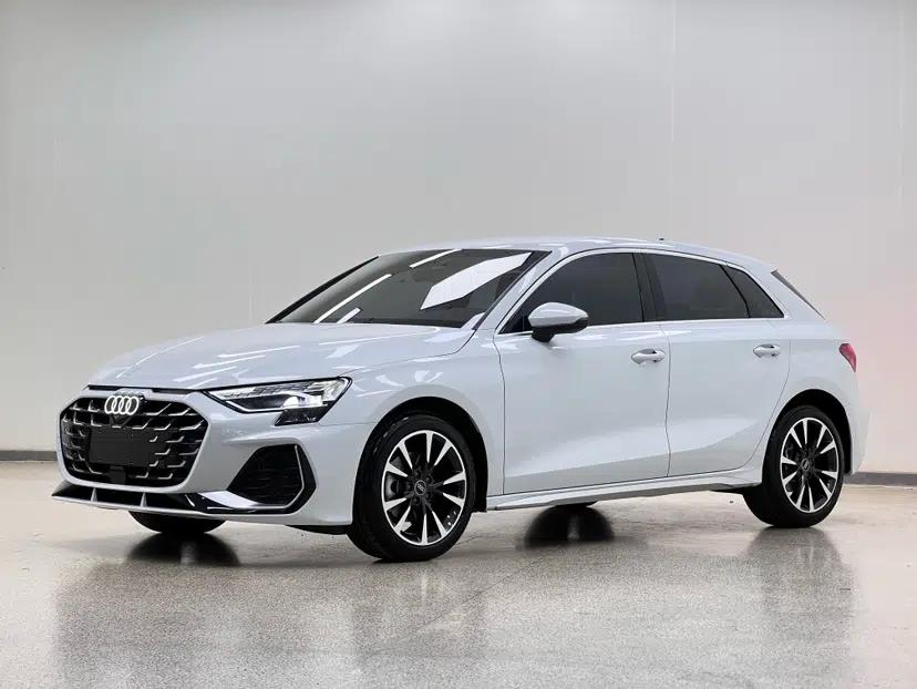 Audi A3 2025 Sportback 35TFSI Prestige Edition — миниатюра 1