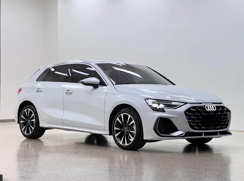 Audi A3 2025 Sportback 35TFSI Prestige Edition — миниатюра 3
