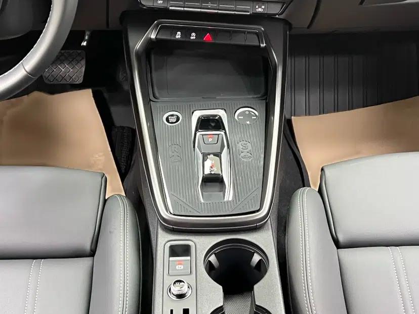 Audi A3 2025 Sportback 35TFSI Prestige Edition — миниатюра 26