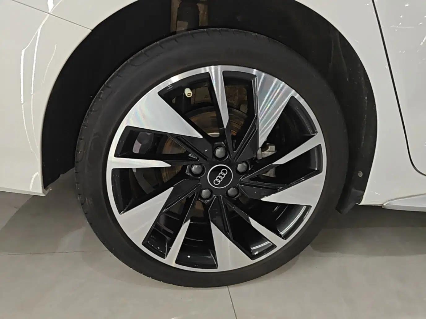 Audi A3 2024 A3L Limousine 35 TFSI Fashion Sport Model — миниатюра 11