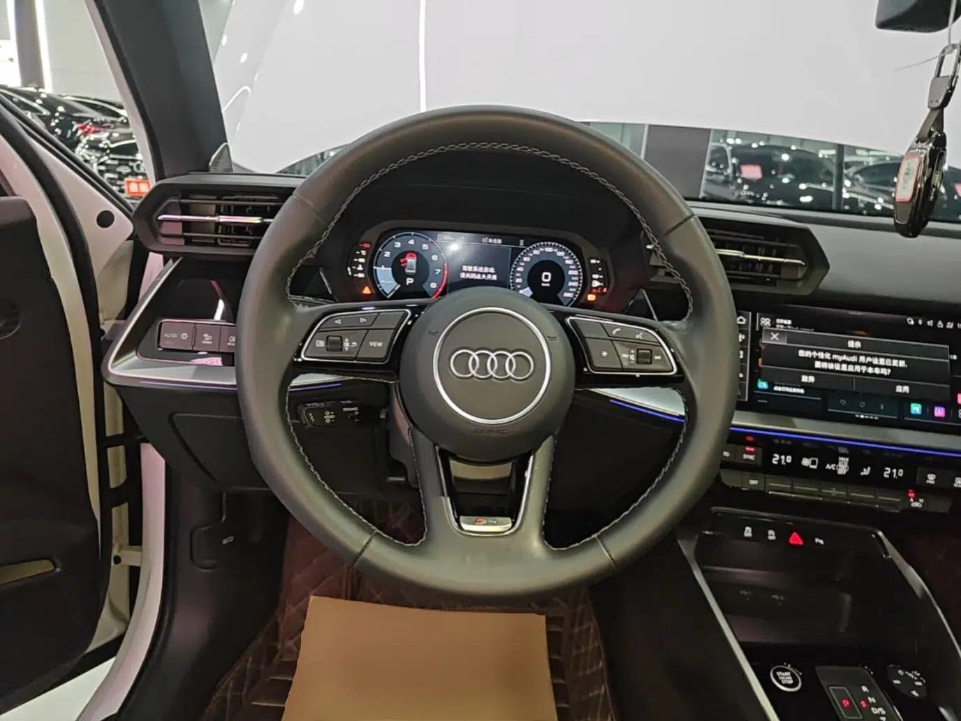 Audi A3 2024 A3L Limousine 35 TFSI Fashion Sport Model — миниатюра 13