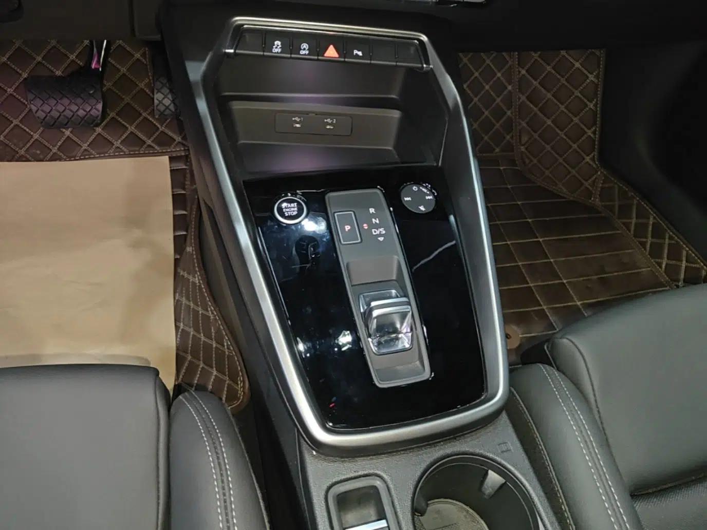 Audi A3 2024 A3L Limousine 35 TFSI Fashion Sport Model — миниатюра 16