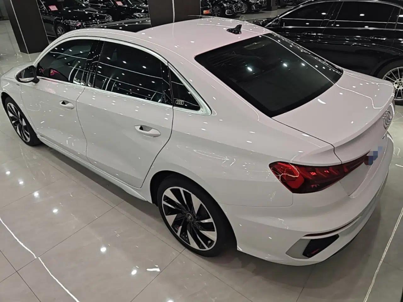 Audi A3 2024 A3L Limousine 35 TFSI Fashion Sport Model — миниатюра 4