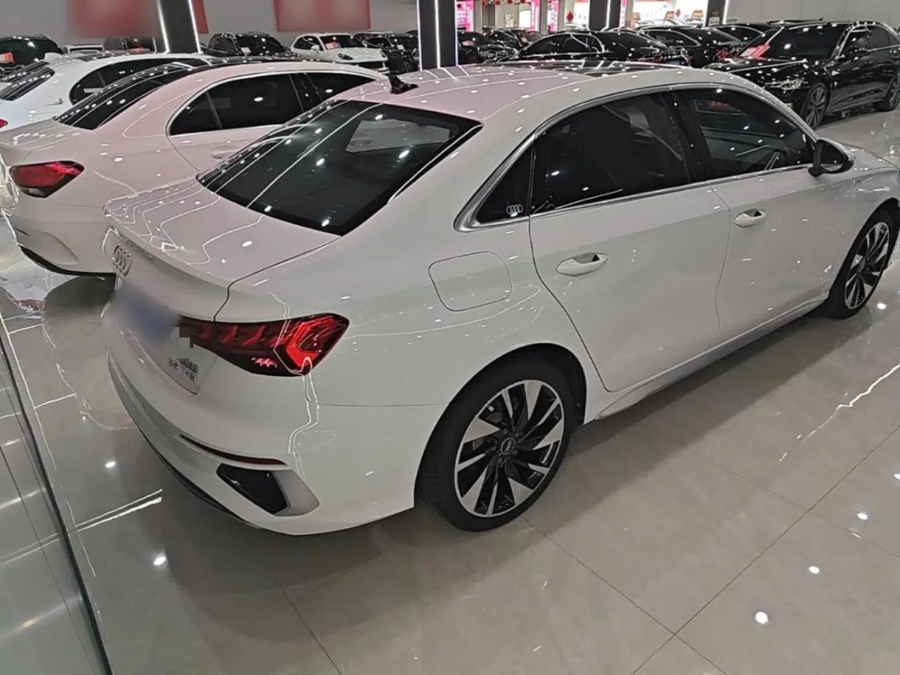 Audi A3 2024 A3L Limousine 35 TFSI Fashion Sport Model — миниатюра 6