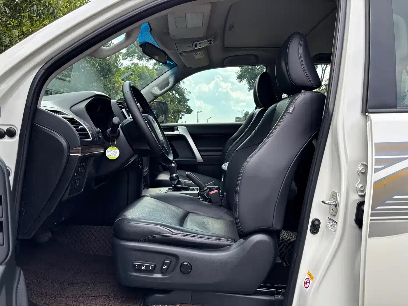 2018 Prado 3.5L Automatic TX-L with Rear-mounted Spare Tire — миниатюра 11
