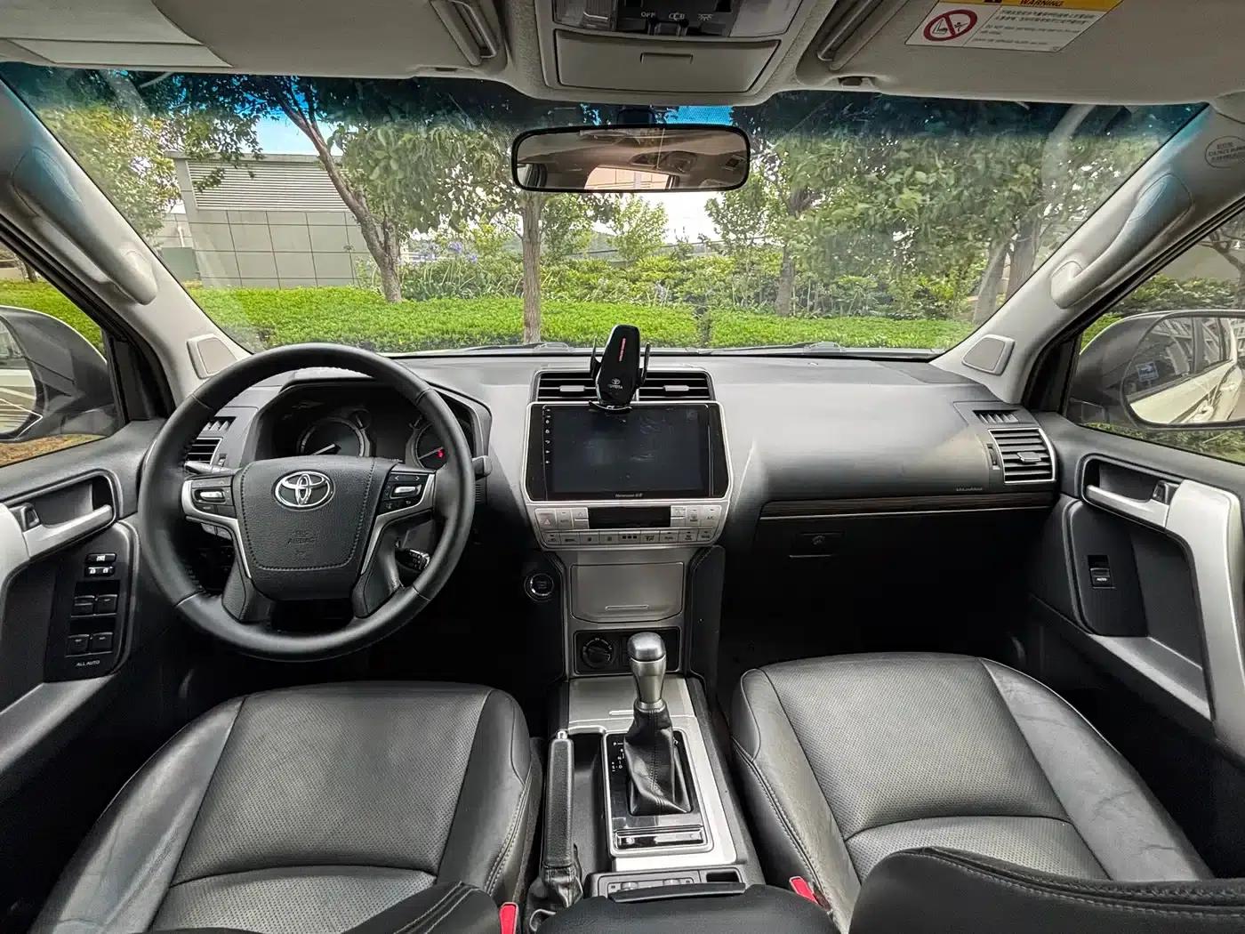 2018 Prado 3.5L Automatic TX-L with Rear-mounted Spare Tire — миниатюра 13