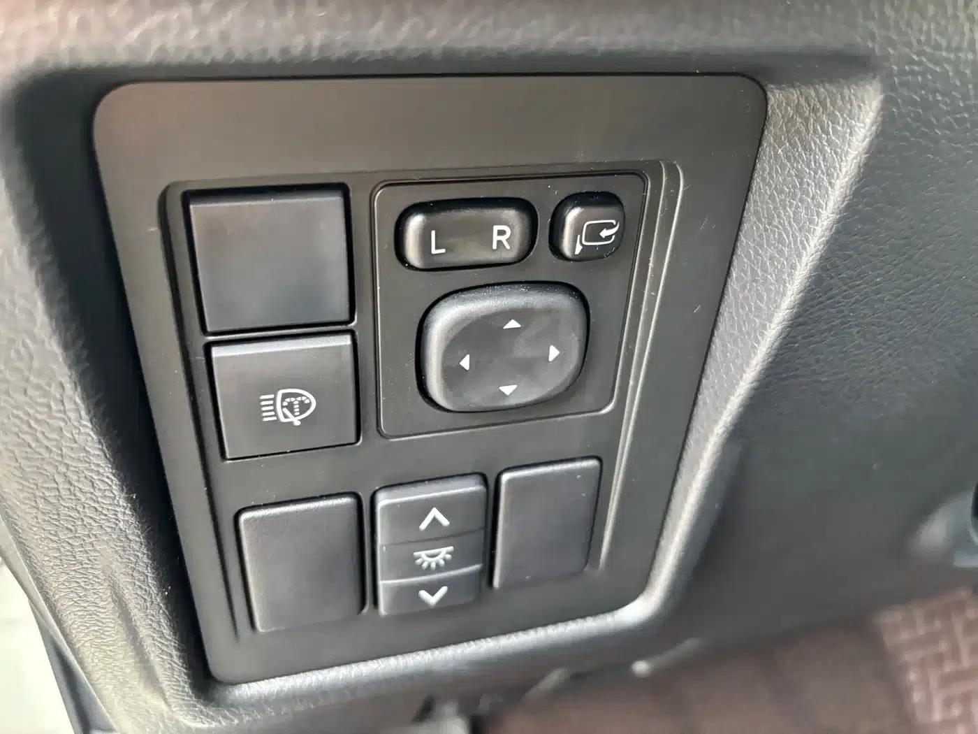 2018 Prado 3.5L Automatic TX-L with Rear-mounted Spare Tire — миниатюра 18