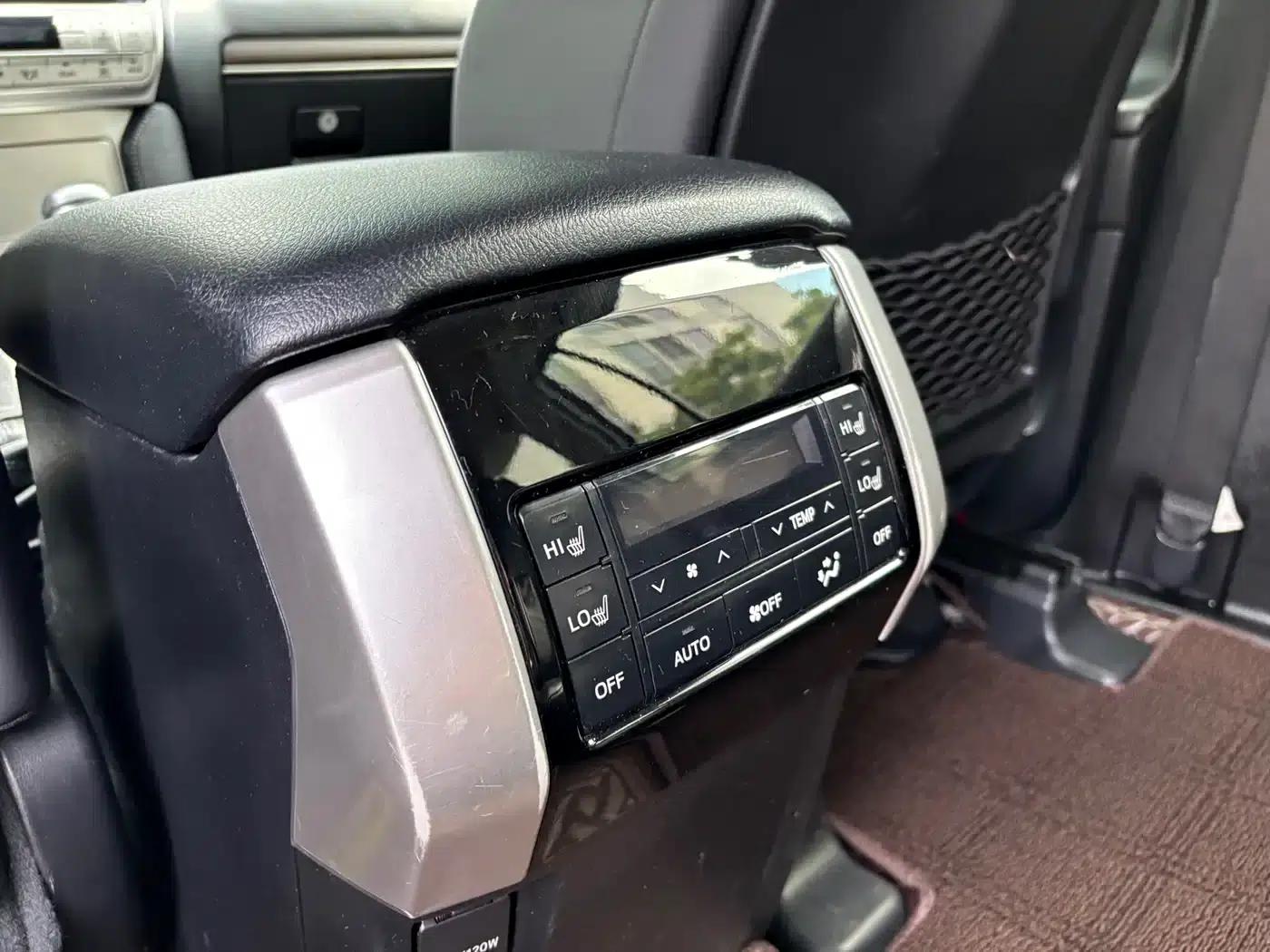 2018 Prado 3.5L Automatic TX-L with Rear-mounted Spare Tire — миниатюра 21