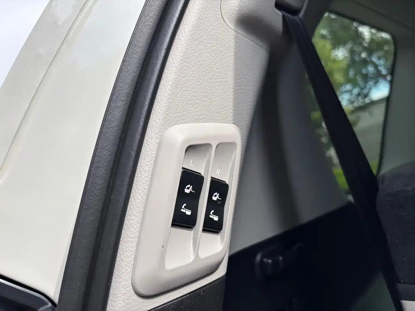 2018 Prado 3.5L Automatic TX-L with Rear-mounted Spare Tire — миниатюра 22