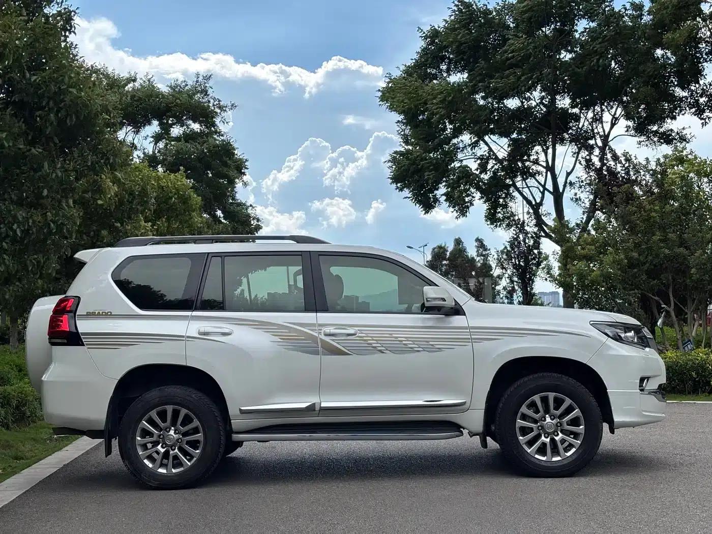 2018 Prado 3.5L Automatic TX-L with Rear-mounted Spare Tire — миниатюра 4