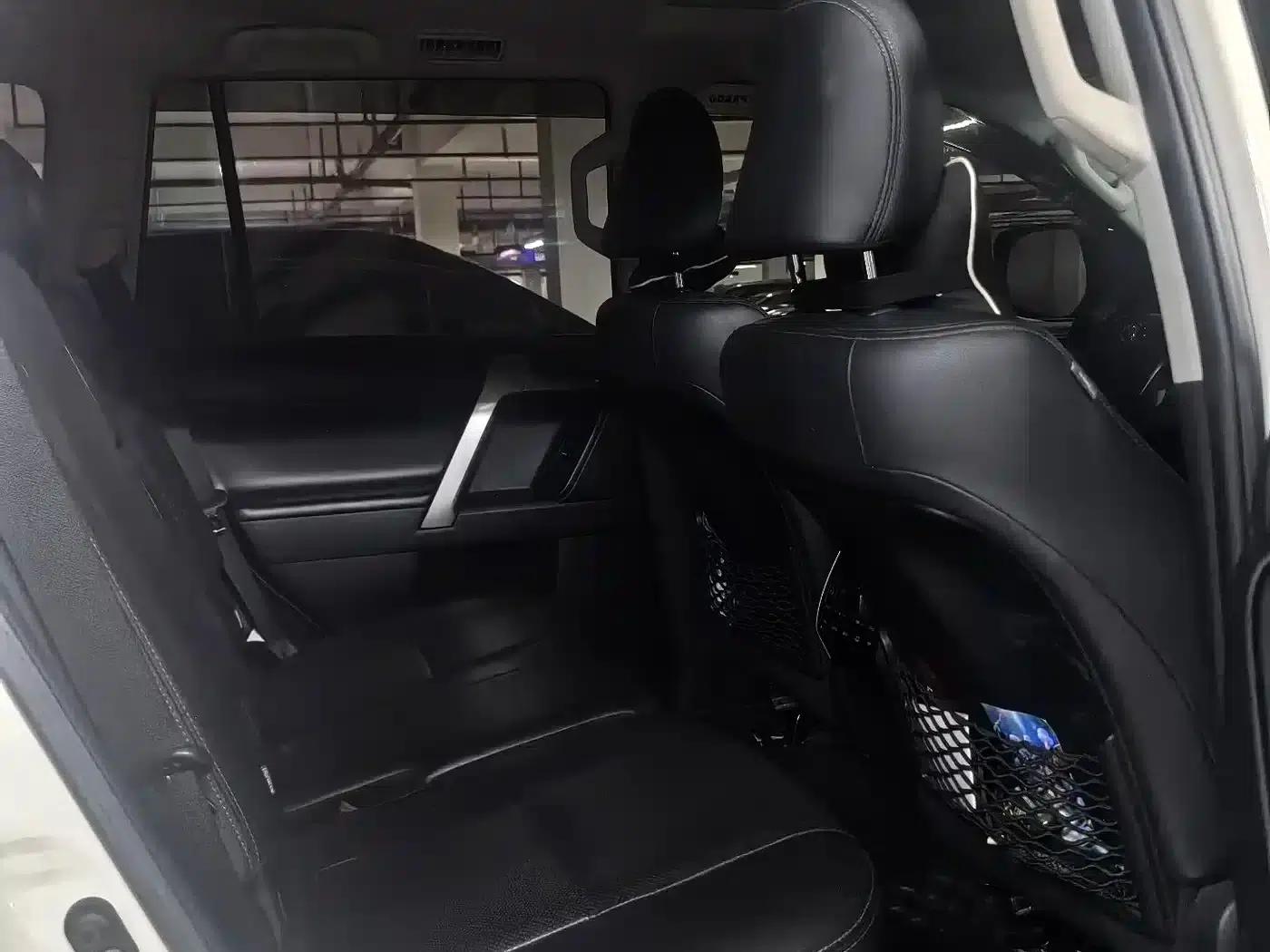 2018 Prado 3.5L Automatic TX-L with Rear-mounted Spare Tire — миниатюра 4