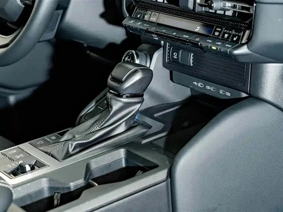 2024 Prado 2.4T All-Round TX Edition 5-Seater — миниатюра 19