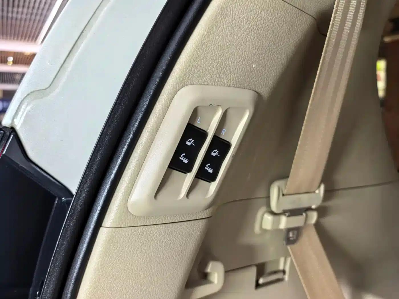 2018 Prado 3.5L Automatic TX-L — миниатюра 24