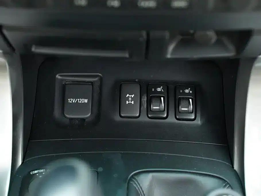 2006 Prado 4.0L Automatic VX NAVI Edition — миниатюра 19