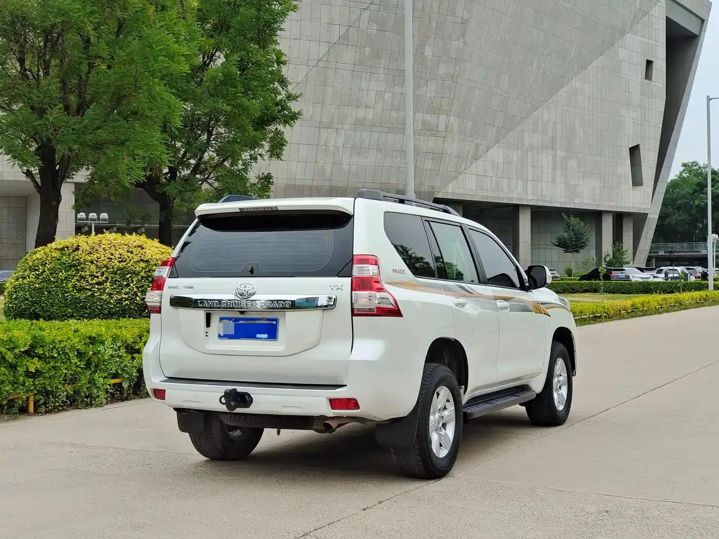 2016 Prado 2.7L Automatic Standard Edition — миниатюра 11