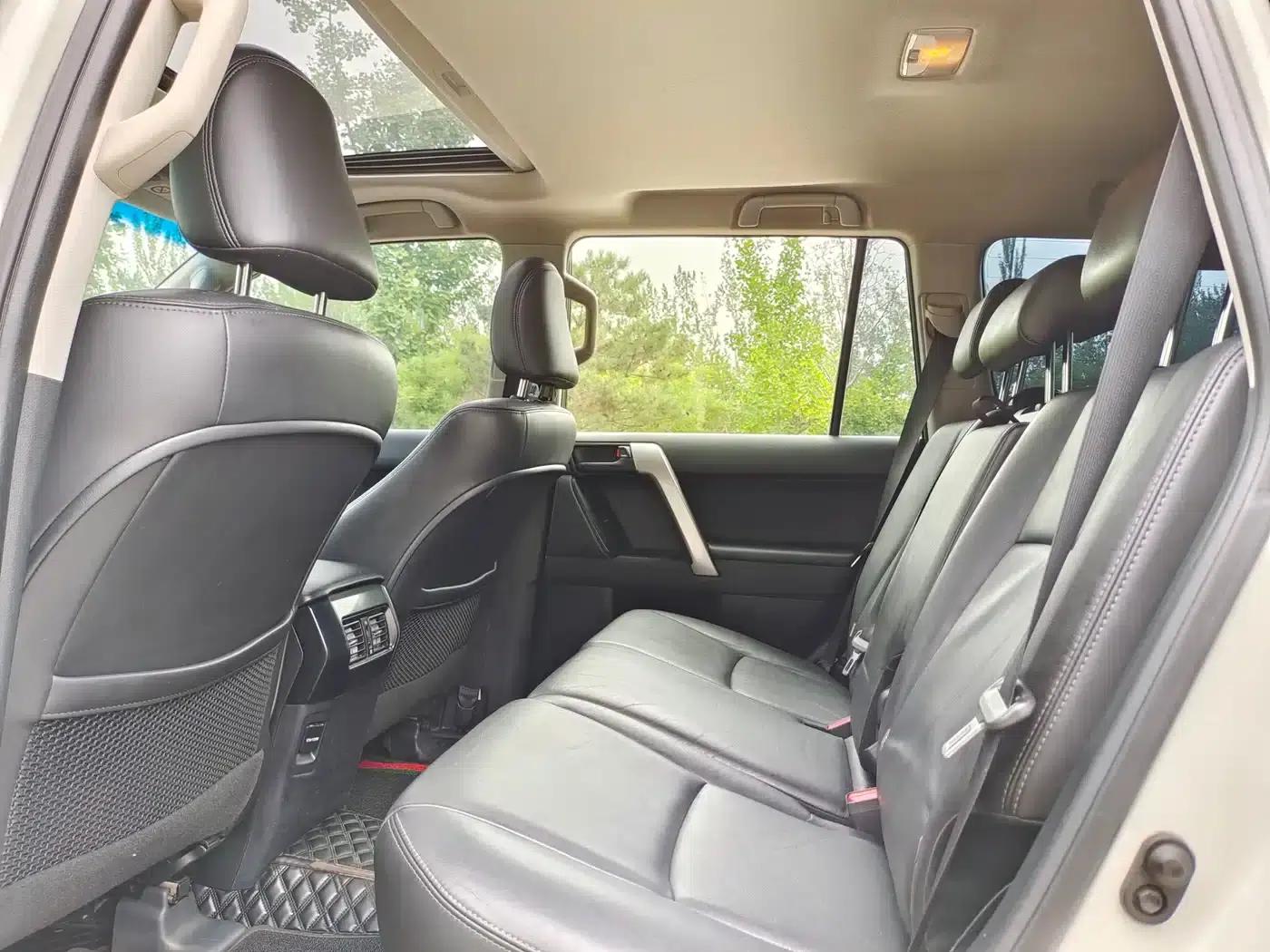 2016 Prado 2.7L Automatic Standard Edition — миниатюра 8