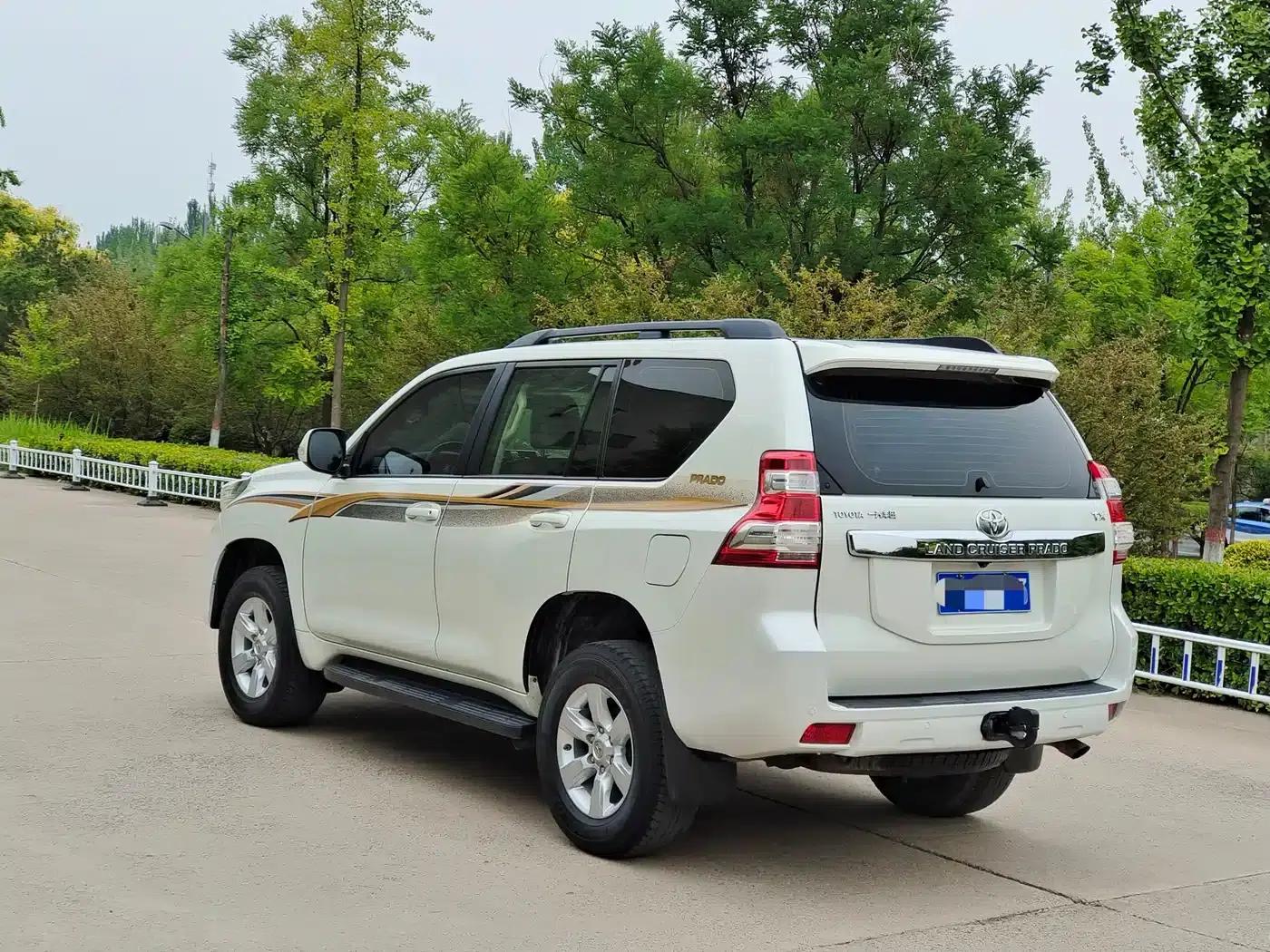 2016 Prado 2.7L Automatic Standard Edition — миниатюра 9