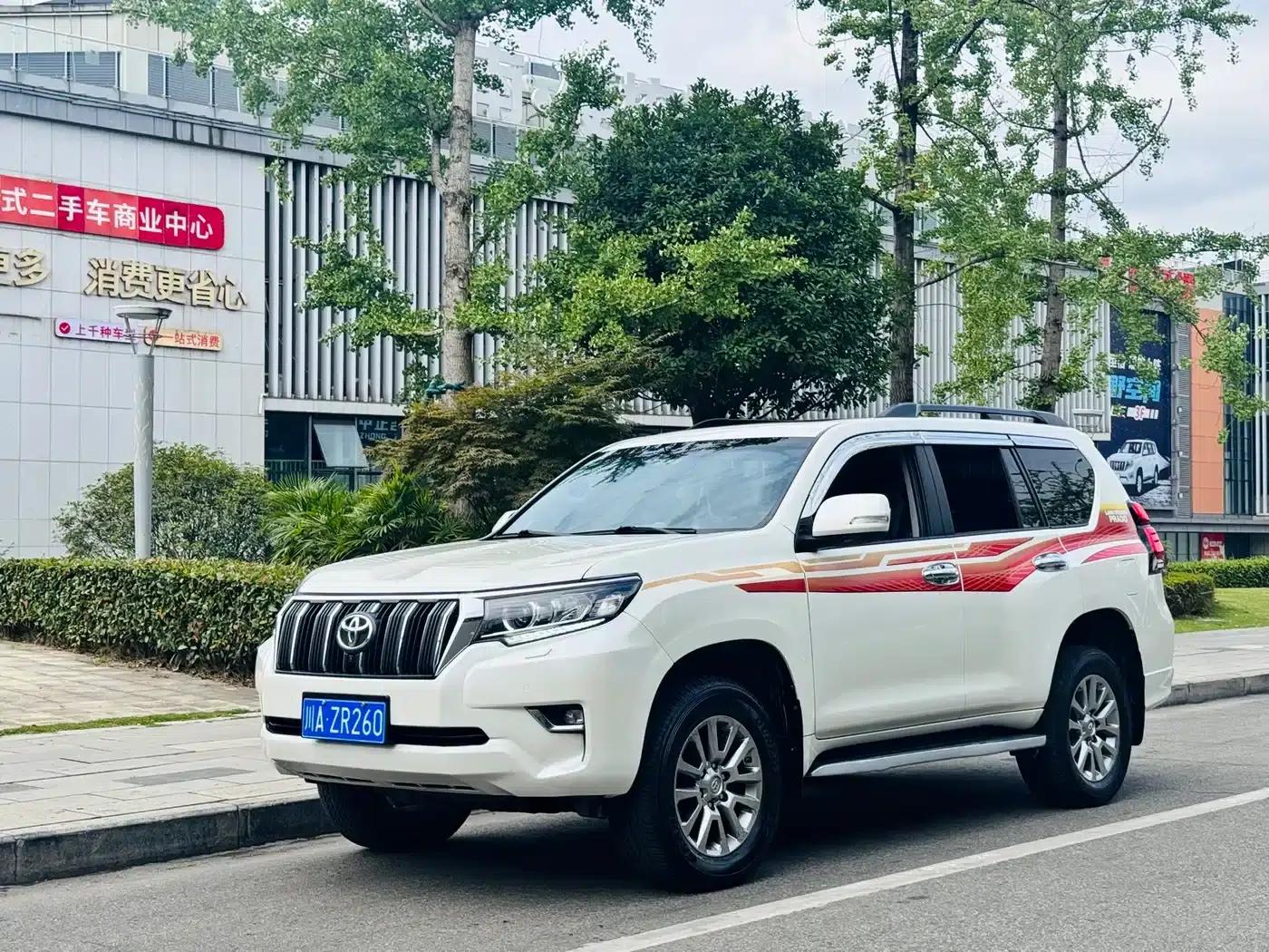 2019 Prado 3.5L Automatic TX-L Premium Edition with Rear-mounted Spare Tire — миниатюра 1