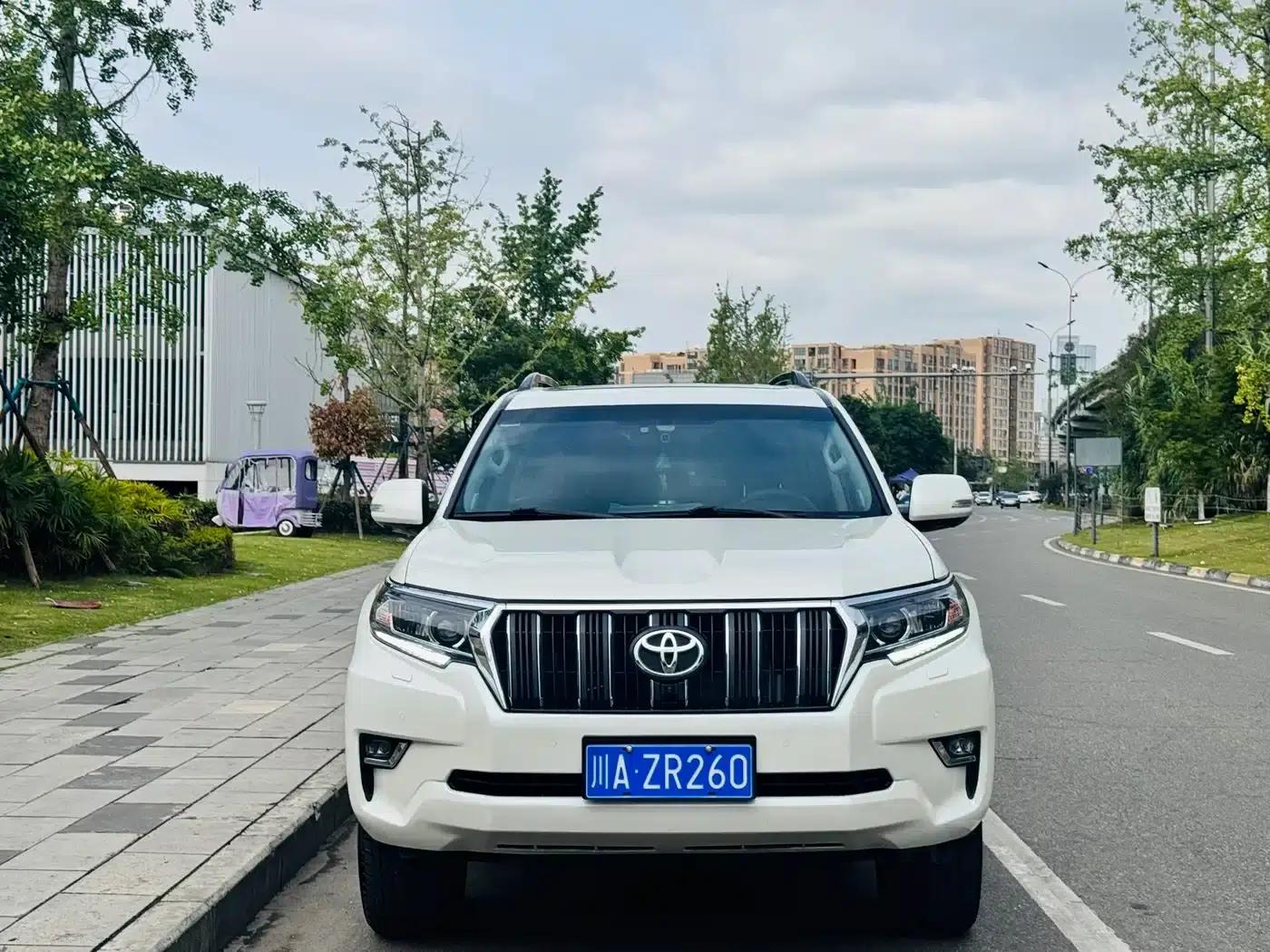 2019 Prado 3.5L Automatic TX-L Premium Edition with Rear-mounted Spare Tire — миниатюра 2