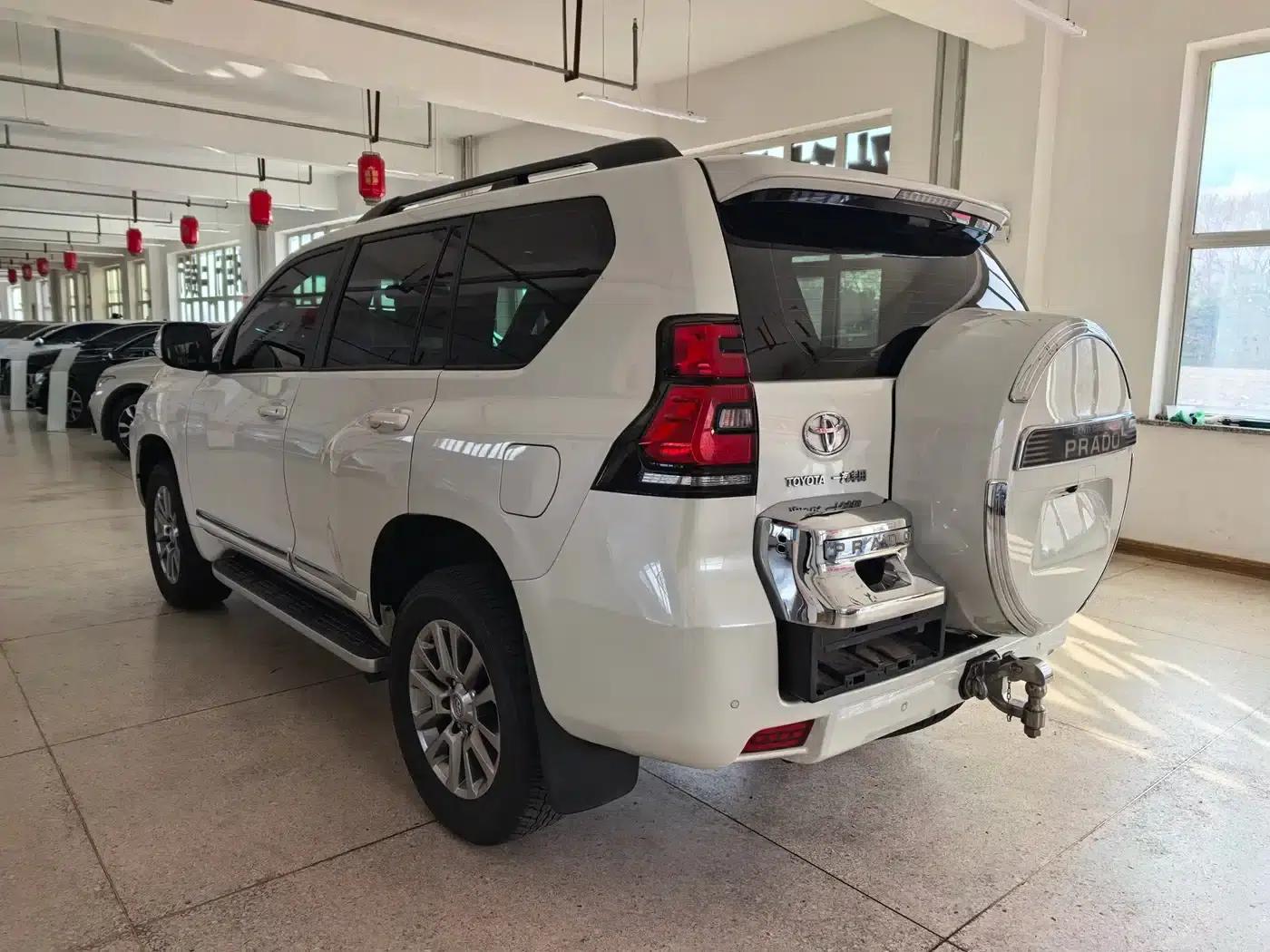 2018 Prado 3.5L Automatic TX-L with Rear-mounted Spare Tire — миниатюра 4