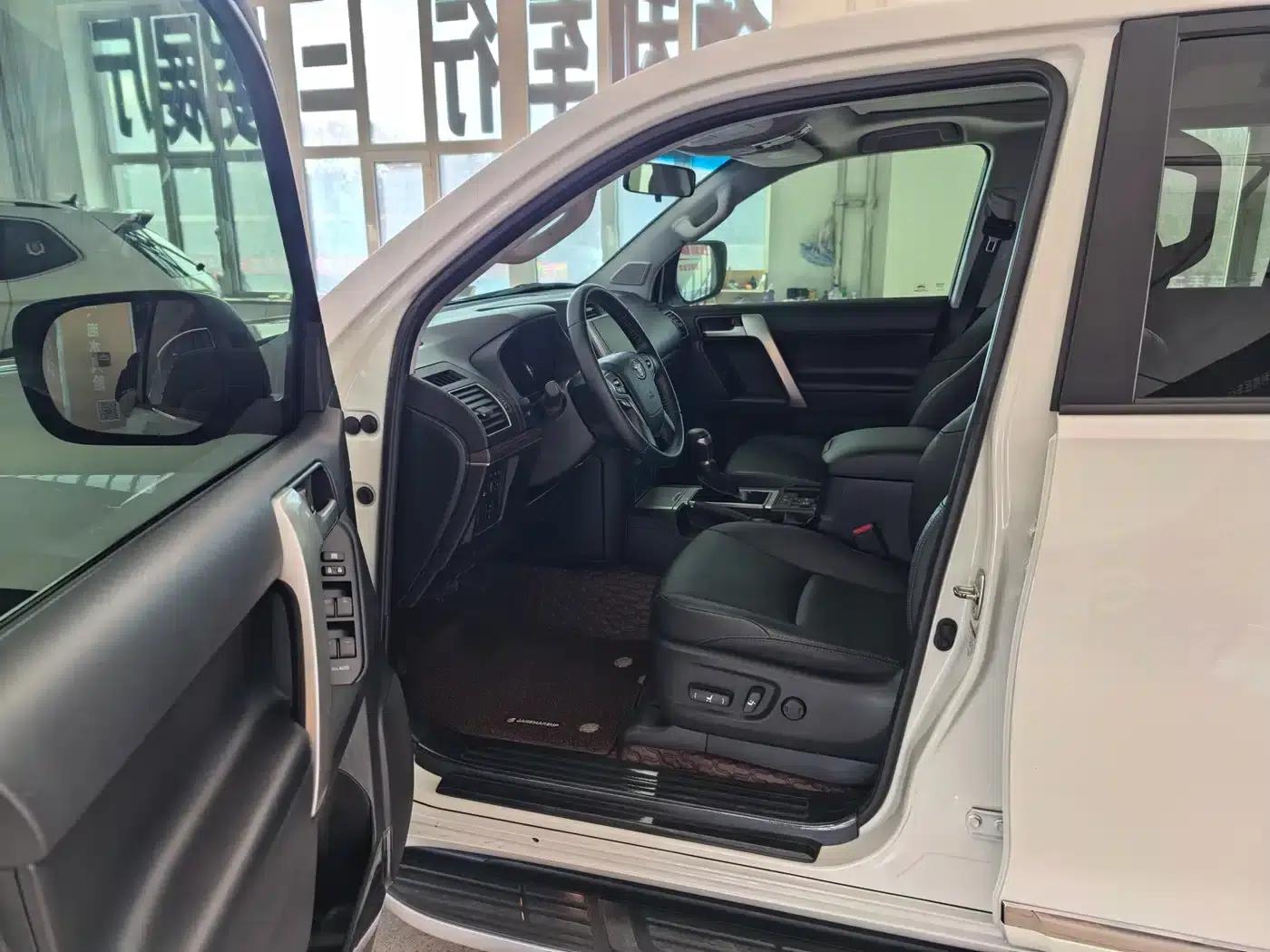 2018 Prado 3.5L Automatic TX-L with Rear-mounted Spare Tire — миниатюра 6
