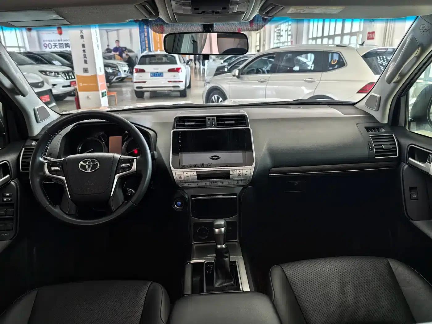 2018 Prado 3.5L Automatic TX-L with Rear-mounted Spare Tire — миниатюра 9