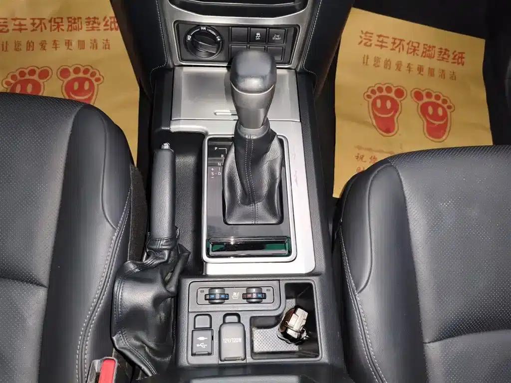 2019 Prado 3.5L Automatic TX-L Premium Edition with Rear-mounted Spare Tire — миниатюра 12