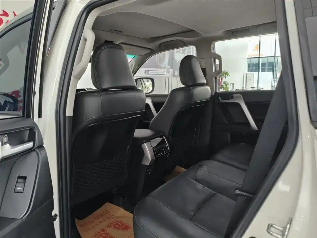 2019 Prado 3.5L Automatic TX-L Premium Edition with Rear-mounted Spare Tire — миниатюра 15