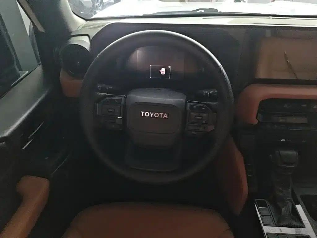 2024 Prado 2.4T Cross-Country BX Edition 5-seater — миниатюра 17