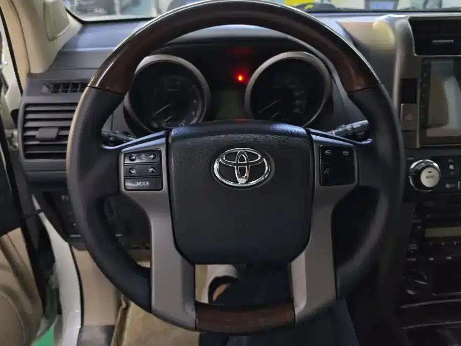 Prado (Imported) 2010 2.7L Automatic Luxury Edition — миниатюра 15