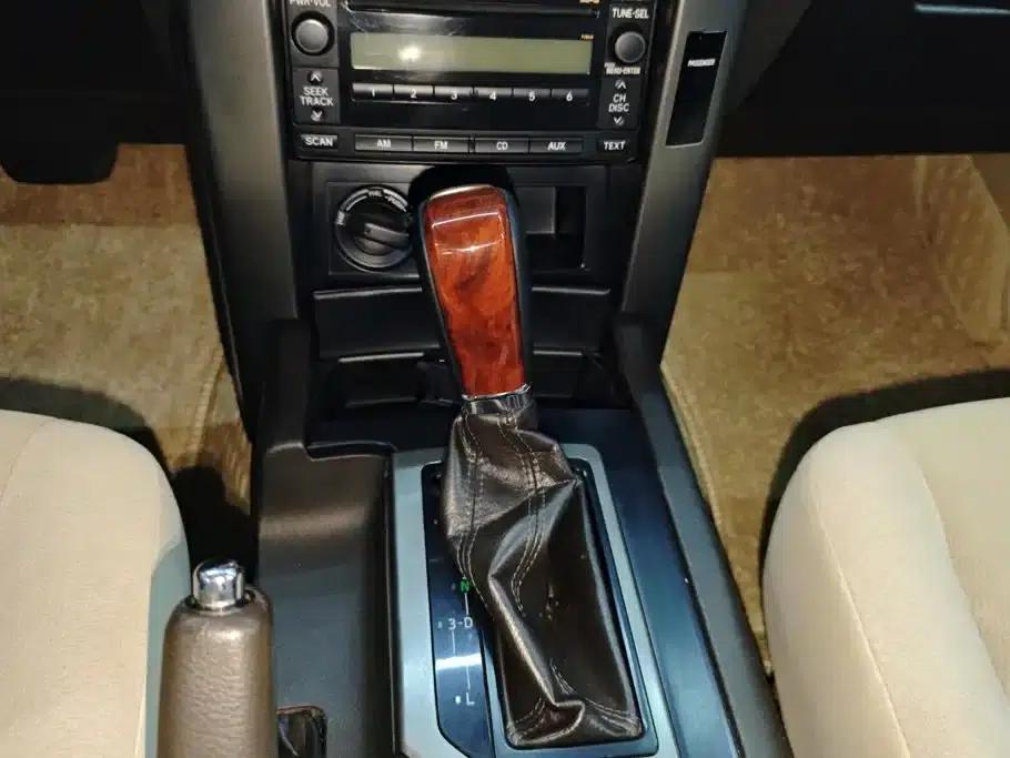 Prado (Imported) 2010 2.7L Automatic Luxury Edition — миниатюра 16