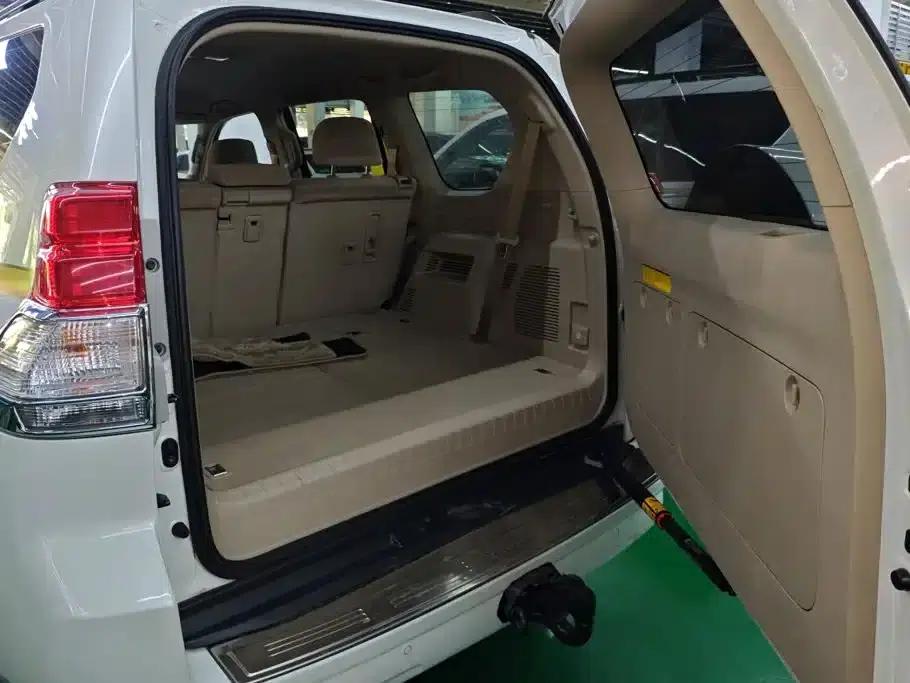 Prado (Imported) 2010 2.7L Automatic Luxury Edition — миниатюра 4