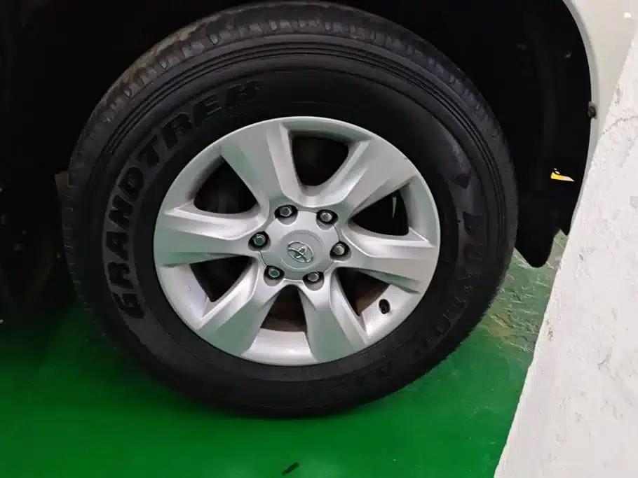 Prado (Imported) 2010 2.7L Automatic Luxury Edition — миниатюра 6