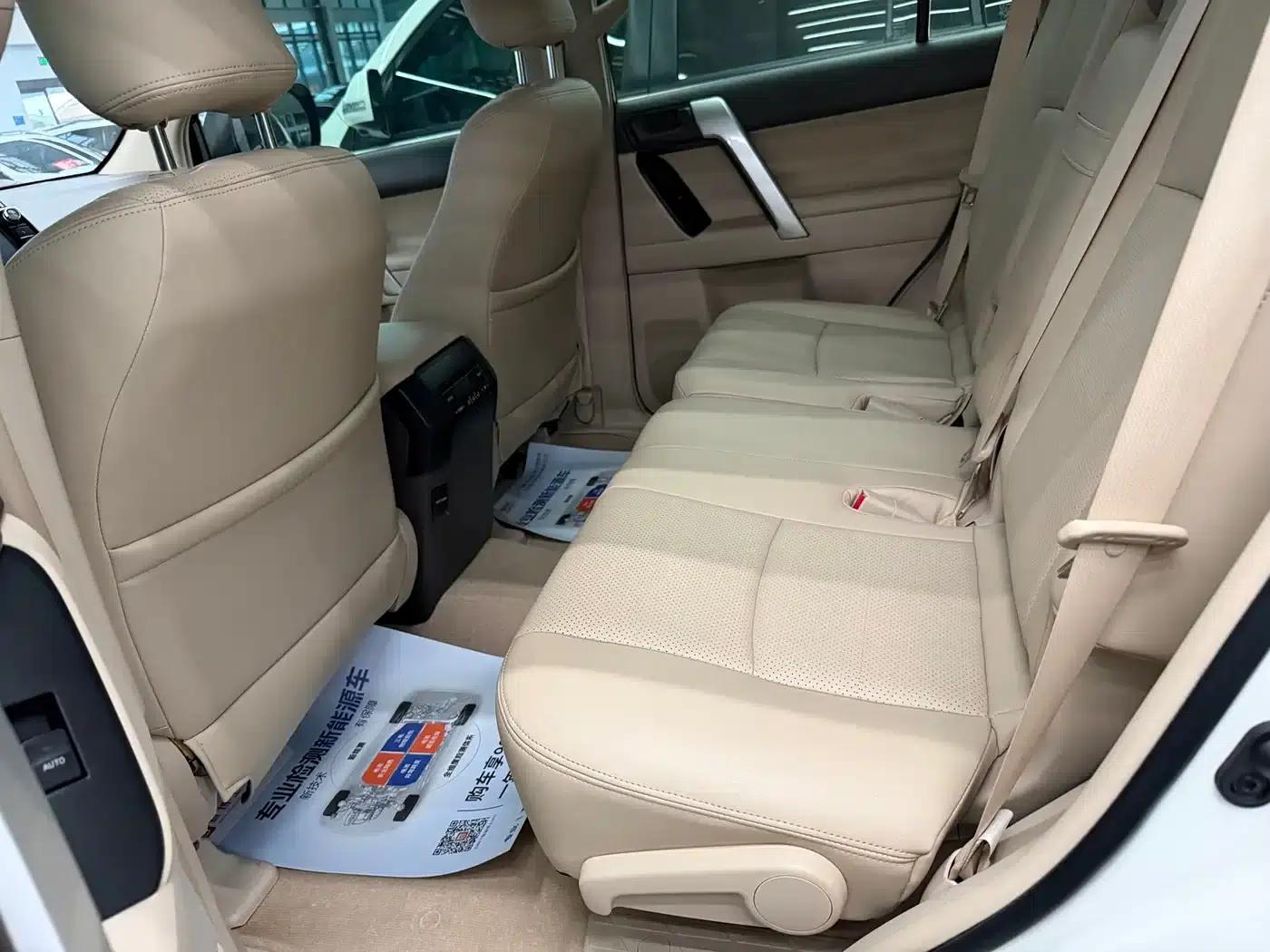 2019 Prado (Imported) 4.0L Automatic — миниатюра 10