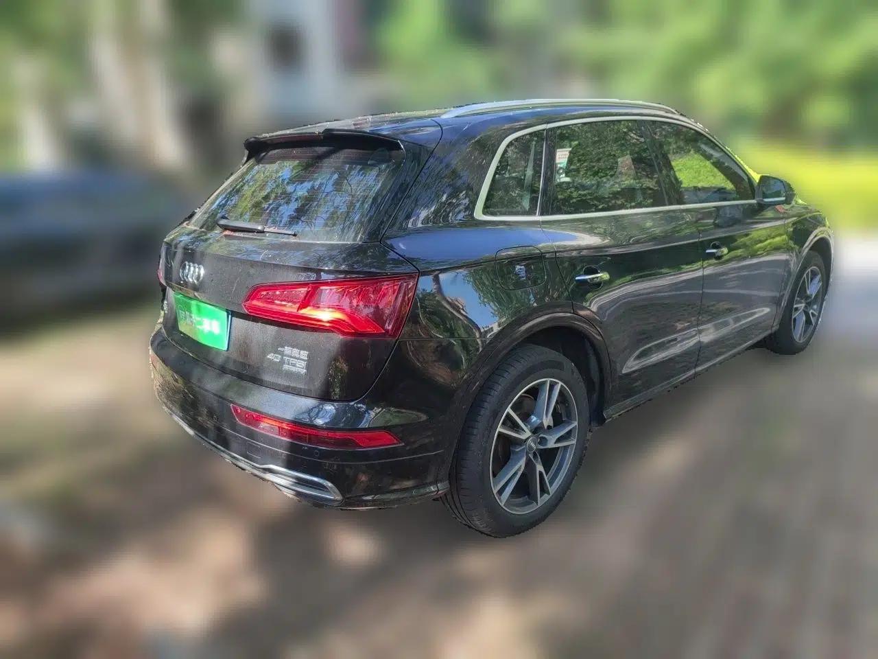 Audi Q5L 2020 Updated 40 TFSI Prestige Fashion Edition — миниатюра 6