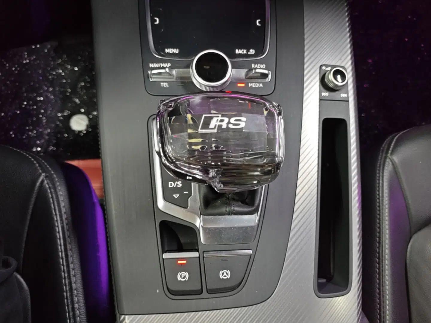 Audi Q5L 2020 45 TFSI Prestige Fashion Model — миниатюра 16